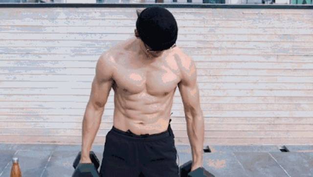 科学健身一分钟|沈腾贾玲没见过的腰，教练带您练出来