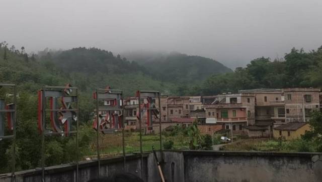 扶贫抗疫两不误，中山扶贫青年奋战在乡间