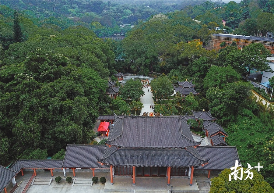 罗浮山。