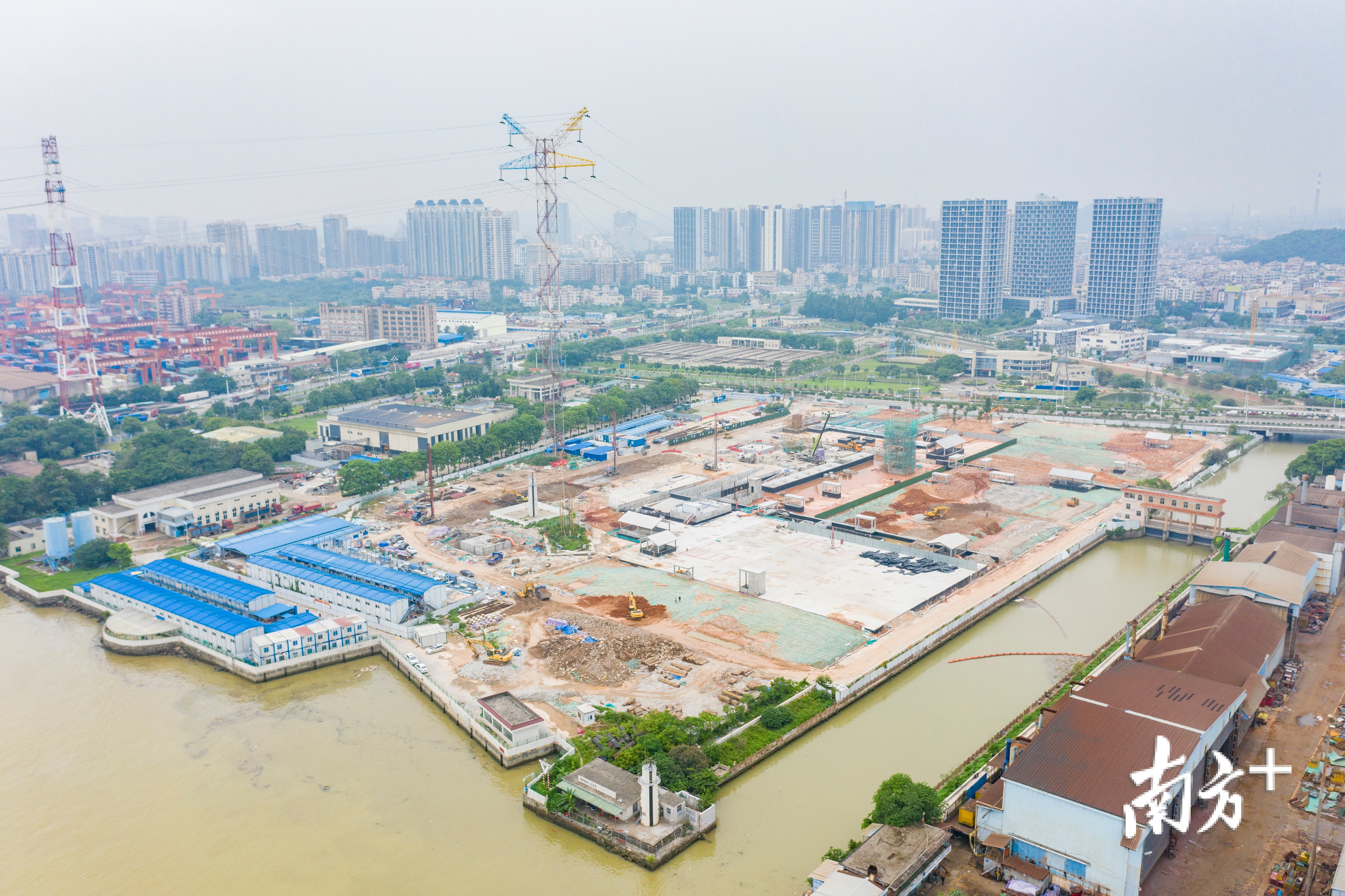 大沙地污水处理厂扩建施工现场 大沙地污水处理厂扩建施工现场