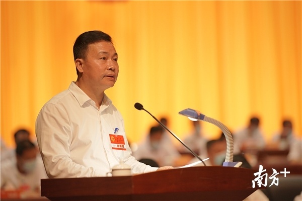 惠东县委副书记、县长魏荣君。