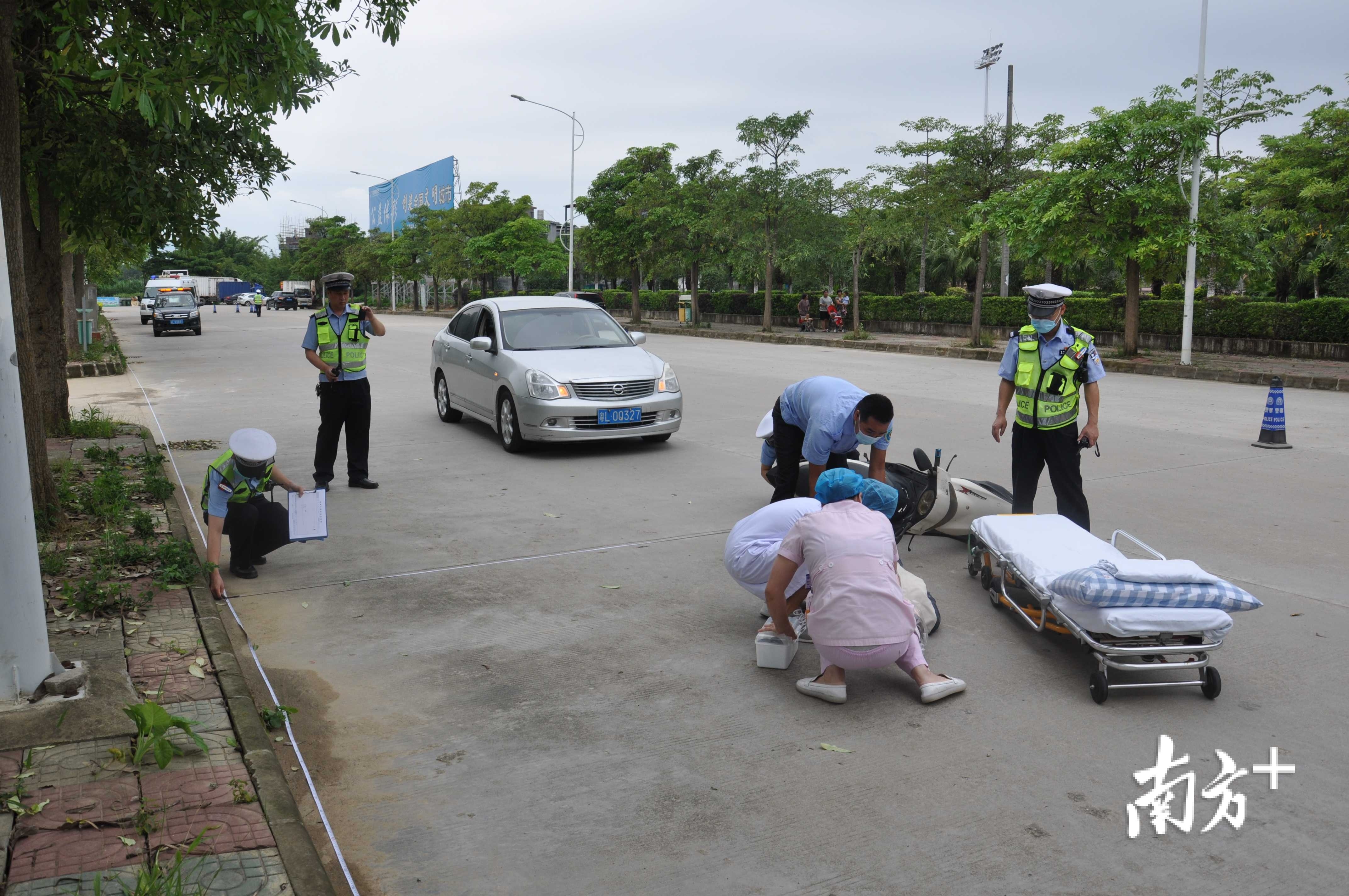 龙门公安联合多部门开展交通事故救援演练