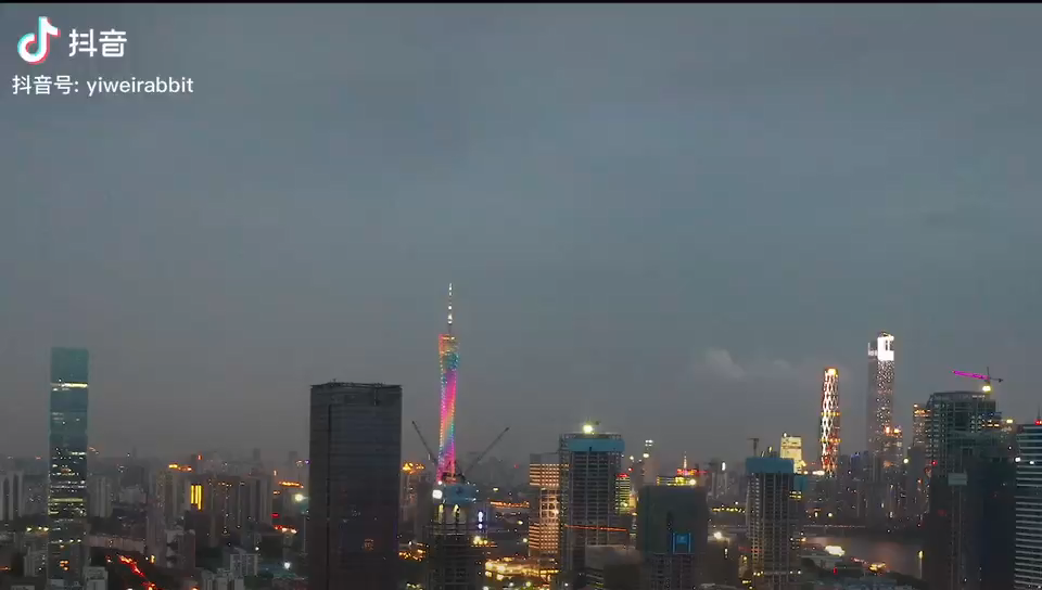 航拍摄影师"流氓兔"的广州奇遇