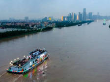 产业布局先行，加大东平水轴北岸改造力度｜禅城委员说