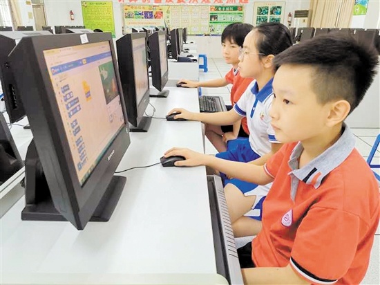 放学后，学学电脑编程很不错！