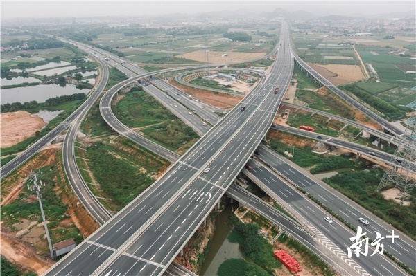 惠州加快建设对接广深莞河汕等城市的高速公路网。南方日报记者王昌辉。