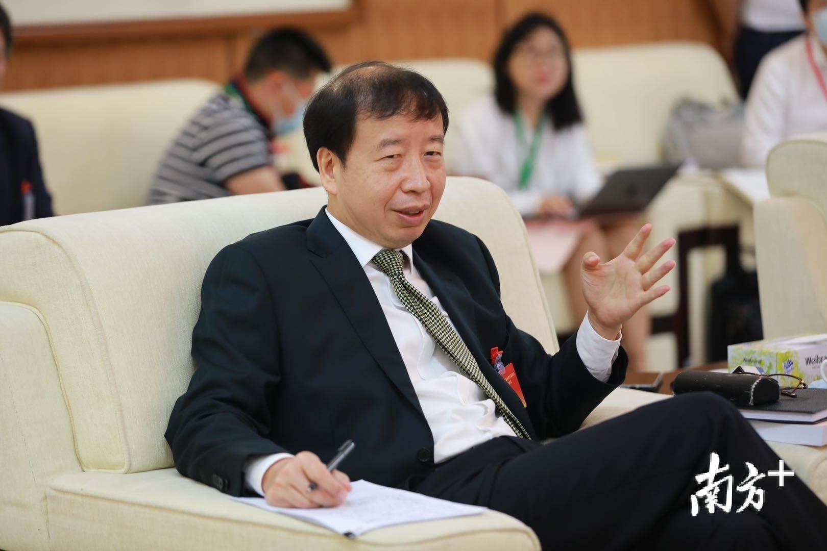 聚焦东莞两会|肖亚非:以前所未有的力度打好扶企政策组合拳(附视频)