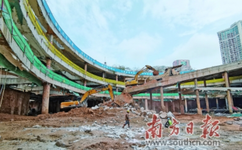 正在改造中的宝安“老三馆”。何俊 马佳骥 摄