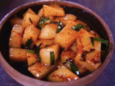 美食+ | 罗镜白糕：一把米粒变幻出可口的街头小吃