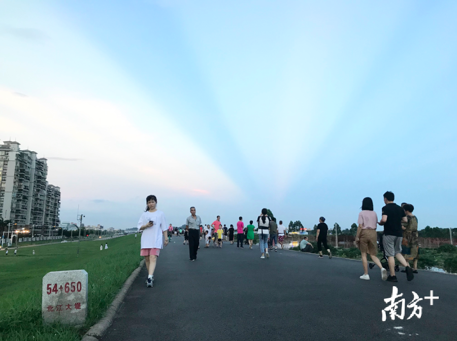 北江大堤