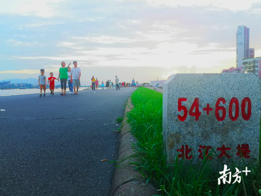 北江大堤