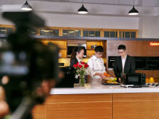 走进广交会直播间，揭秘企业如何“云上”带货谈生意