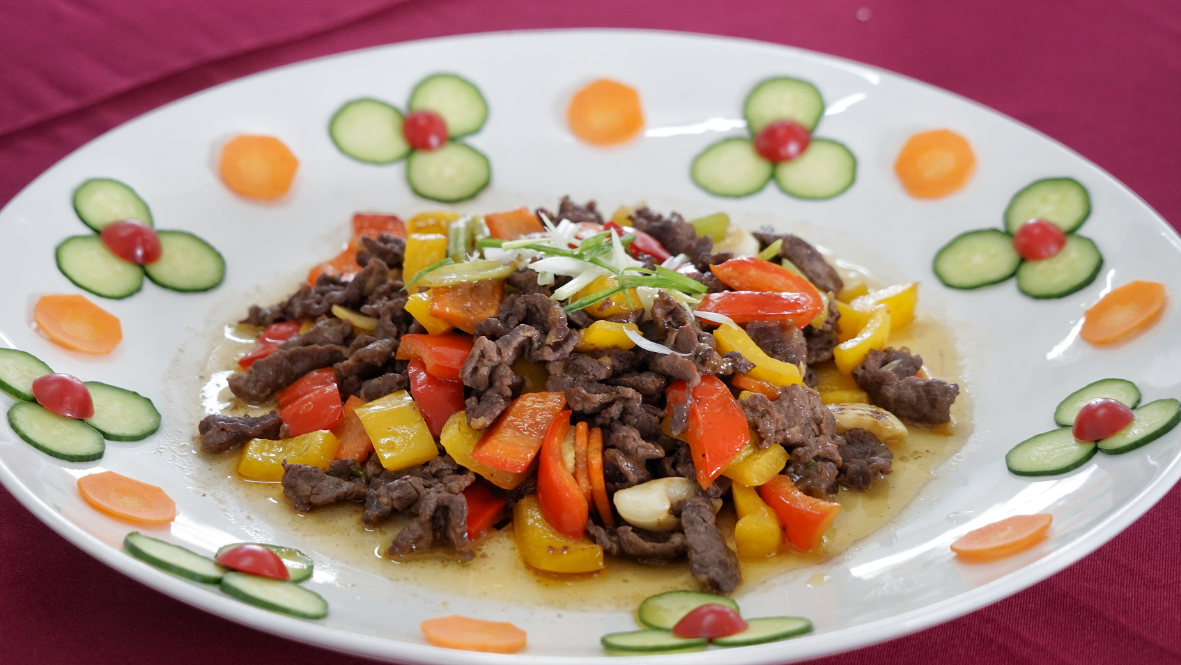 中山市三乡理工学校李锐勇《菊花竹笋肉》