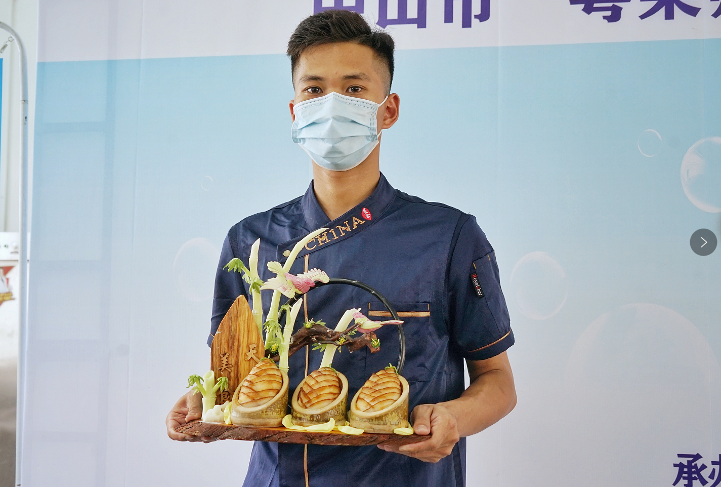 中山市三乡理工学校李锐勇《菊花竹笋肉》