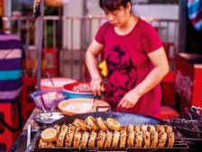 “阿嫲叫”你回家吃饭喇！