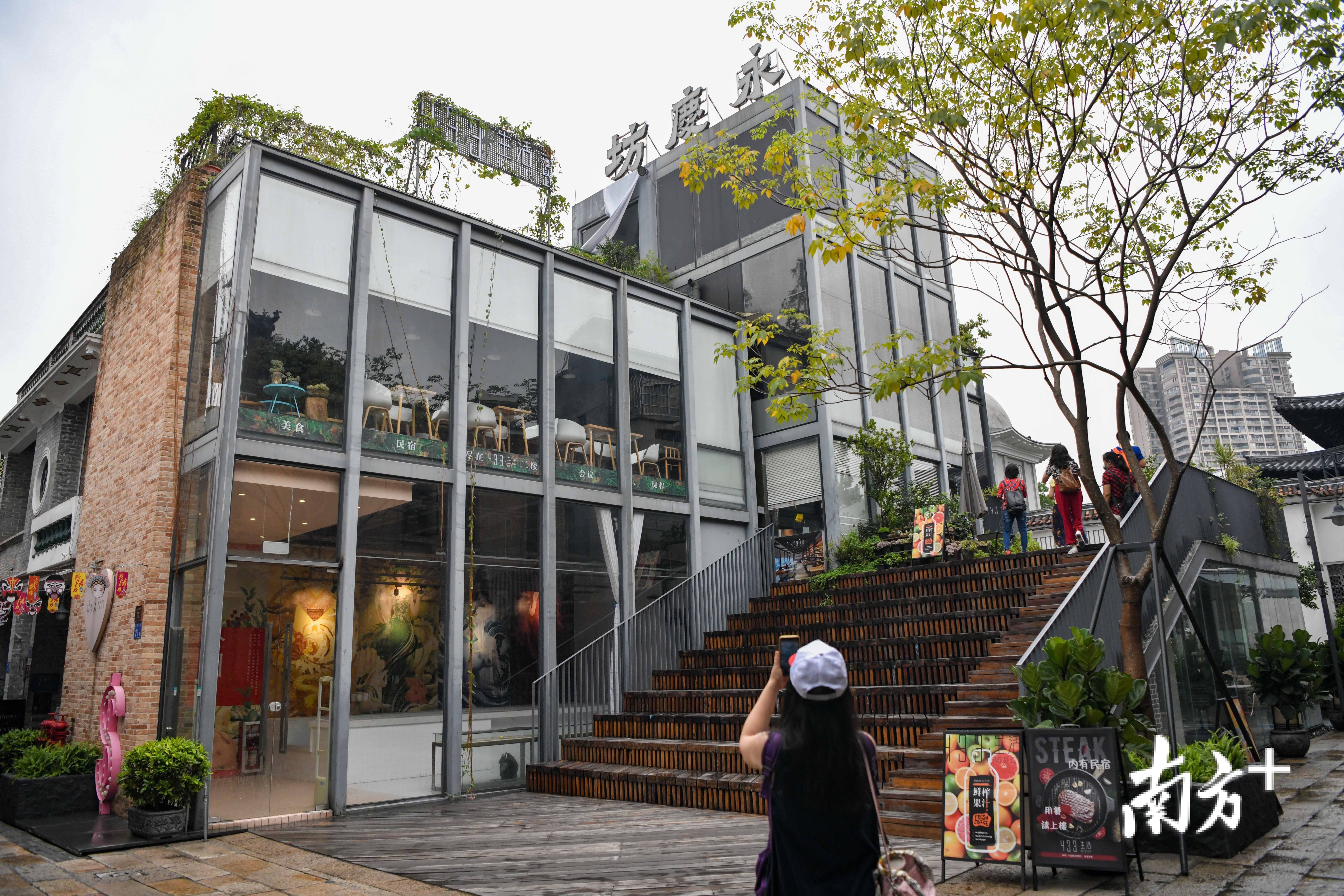 永庆坊内进行升级改造之后,街道环境大大提升。南方日报记者 徐昊 摄 永庆坊内进行升级改造之后,街道环境大大提升。南方日报记者 徐昊 摄