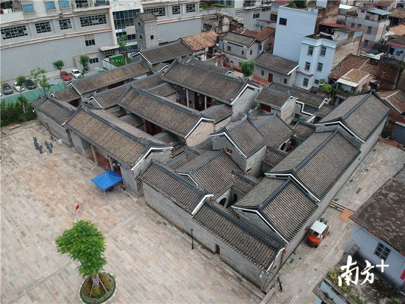 东坡祠主体建筑群……东坡祠景区尽可能重现东坡祠及周边的历史原貌