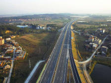 今年将高起点推进临空经济区建设｜高明两会