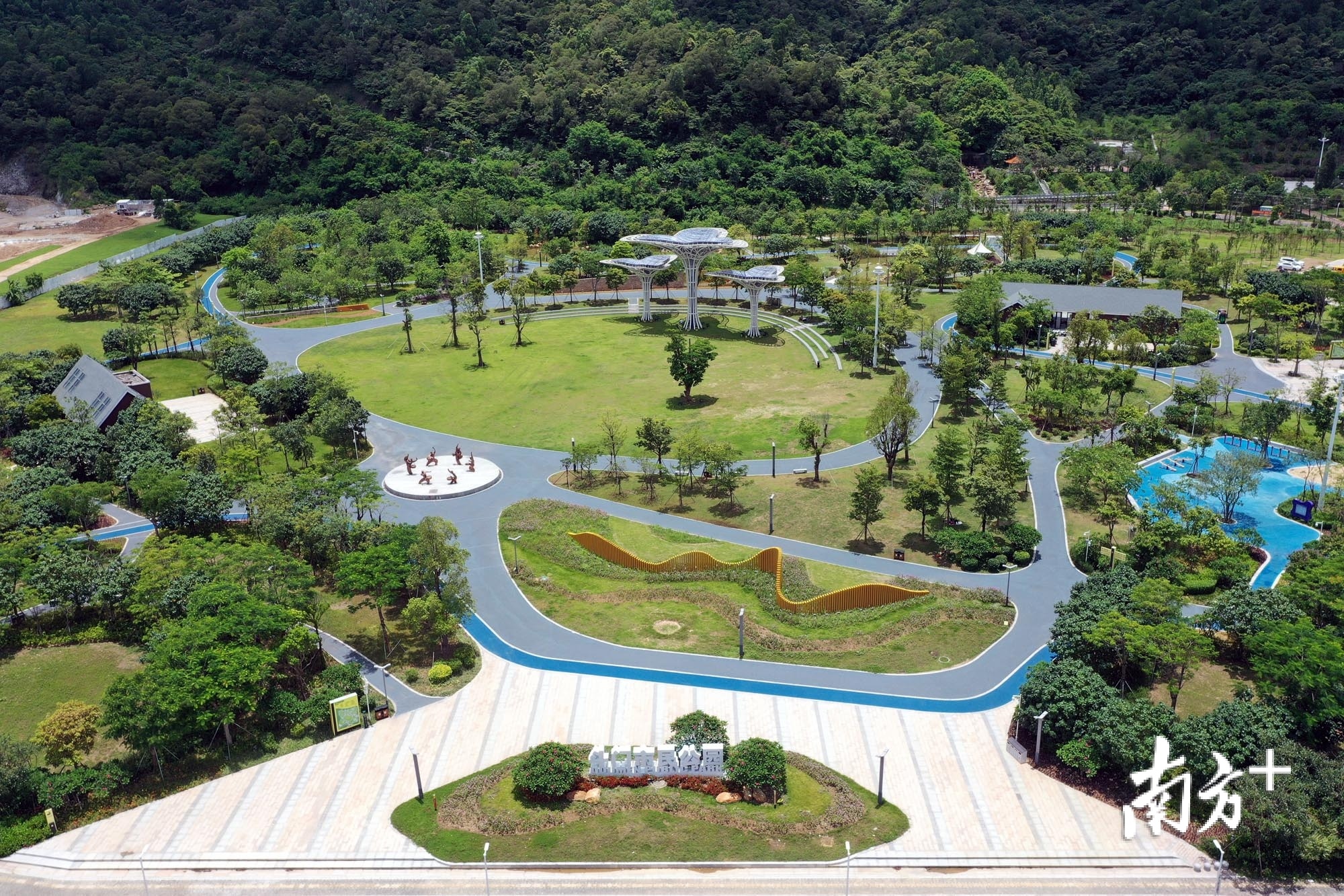 2019年,斗门区把推动10个社区公园建设作为“十件民生实事”之一。图为斗门市民公园。 2019年,斗门区把推动10个社区公园建设作为“十件民生实事”之一。图为斗门市民公园。