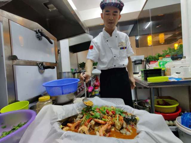 传统“硬菜”加速城乡致富|韶关以客家美食为媒,推进“粤菜师傅”工程