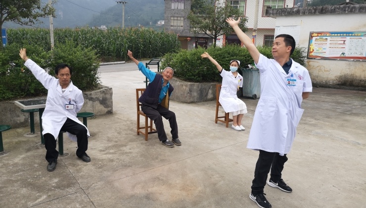 巡诊记：乌蒙山区跳起“健肺操”