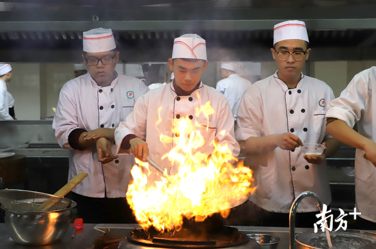 潮州致力培养潮州菜人才队伍。纪金娜 摄