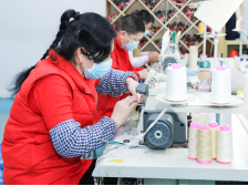 疫情里的“广东工厂速度”：30天诞生淘宝直播第一镇 | 视界