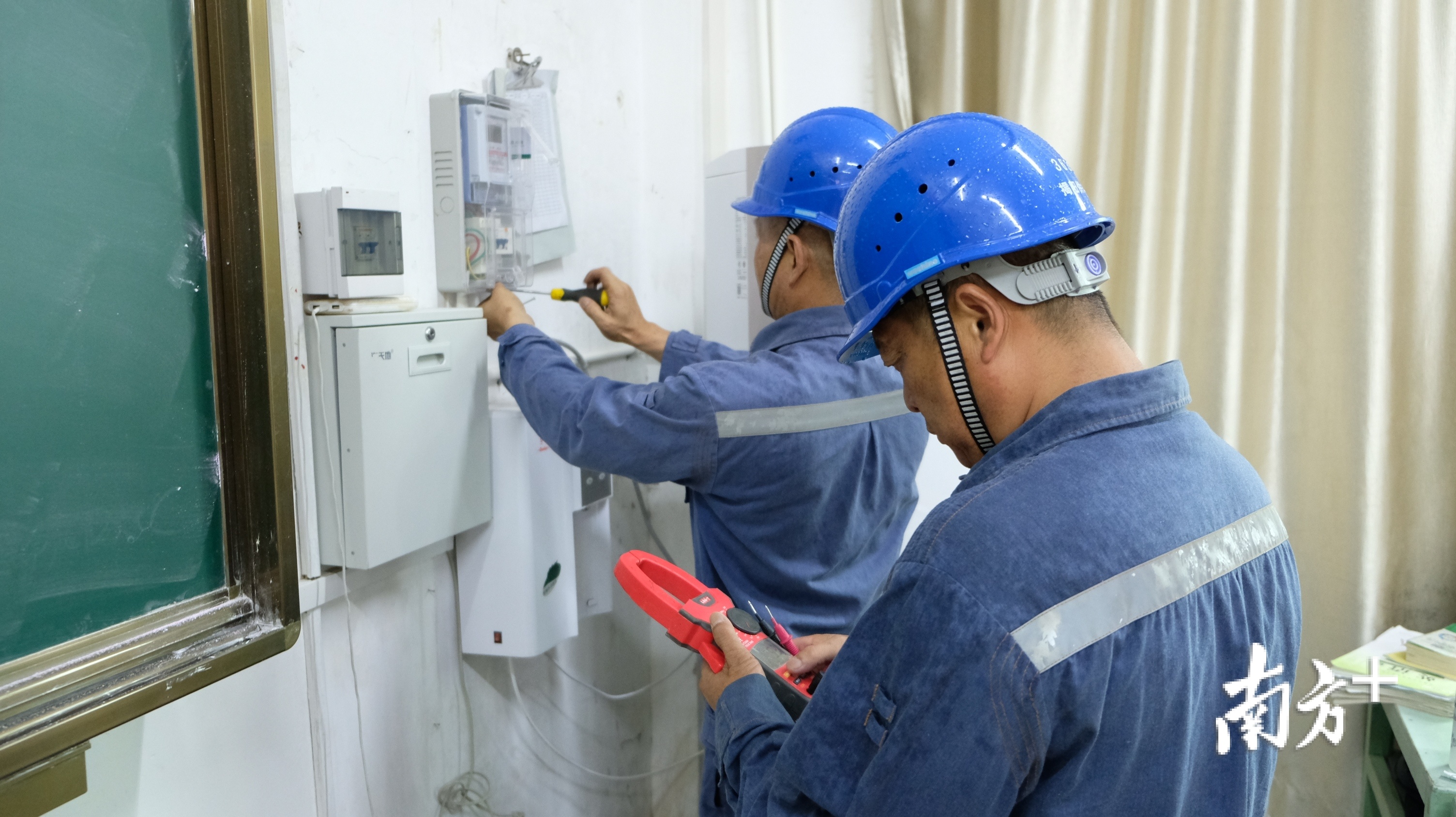 南方电网广东揭阳供电局全力做好保供电工作为高考学子送上清凉电