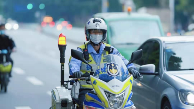 5年来，广州交警为近500名学子打通通往考场“绿色通道”|护航高考