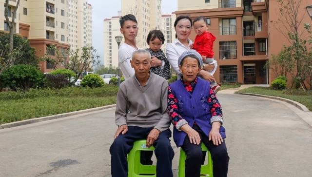 昭通农民下山当新城居民，医院就在家门口