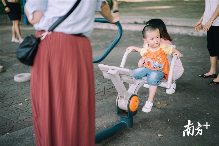 滨江公园。 滨江公园。