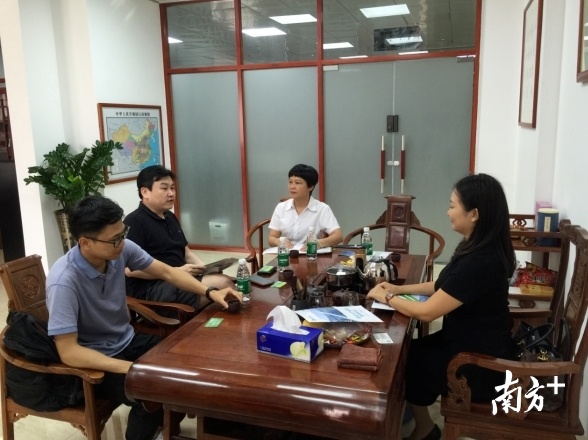 参加活动的博士帮助企业解决遇到的关键技术难题,助力转型升级、发展壮大。