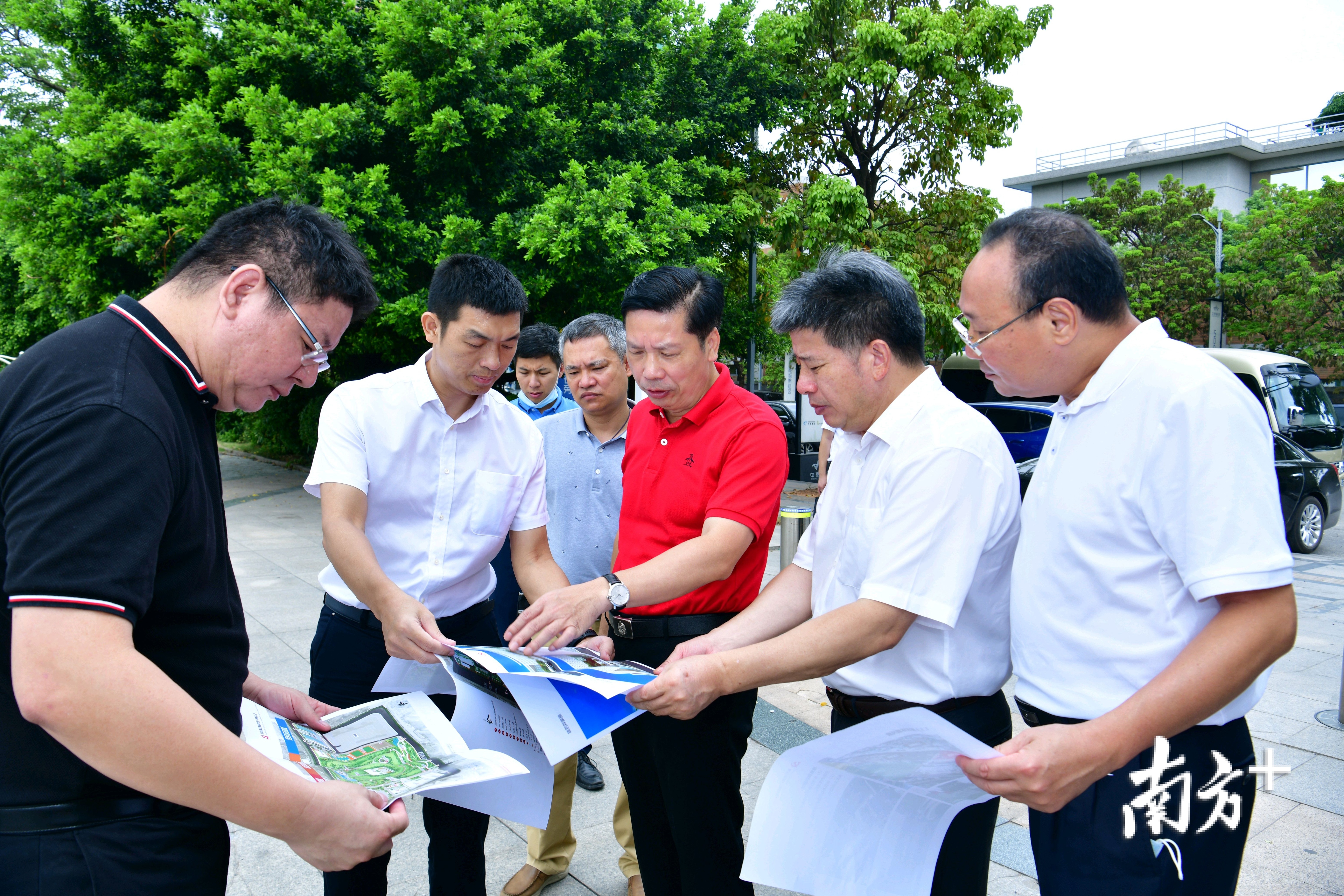 调研组对工人文化宫建设项目提出建议