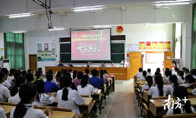 坐落马坝人遗址旁，韶关曲江这所国家级重点职校致力培养知识、技能型人才