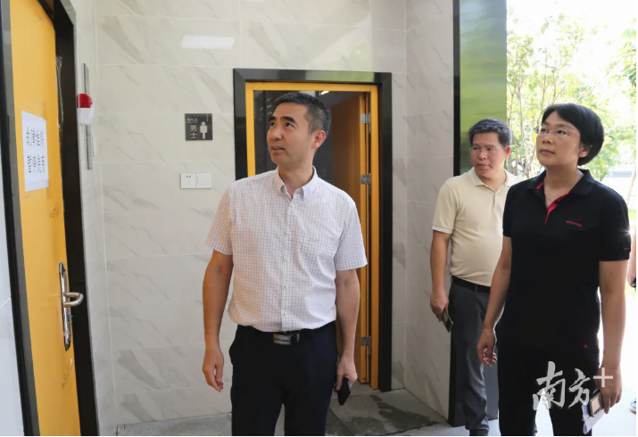 书记带队督导，道滘加速推进“厕所革命”