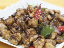 美食+ | 罗定豆豉鸡：非遗技艺与美食的交融碰撞