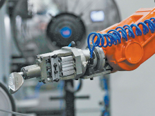 利迅达：机器人出列，抢滩全球市场｜品质革命与市场突围