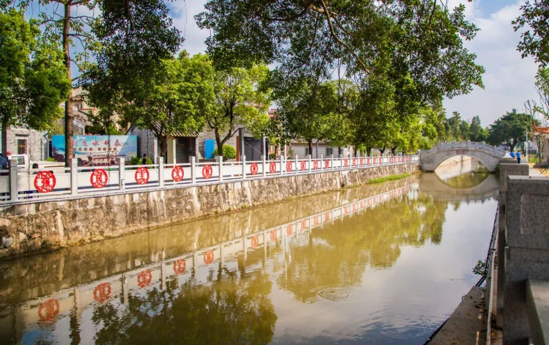 优美的人居环境。李伟杰 摄 优美的人居环境。李伟杰 摄