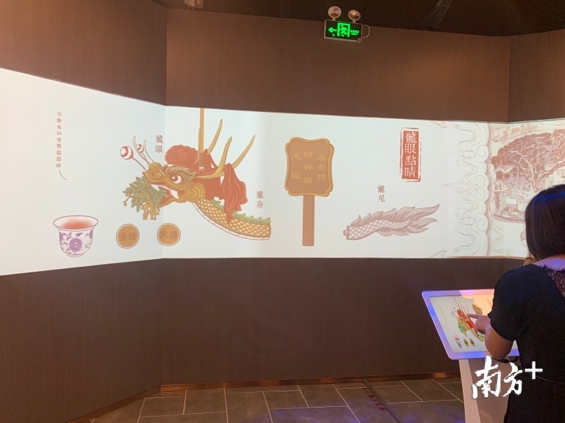 展馆通过“实物+展板+多媒体+互动装置”的手法进行立体式整体布展设计。