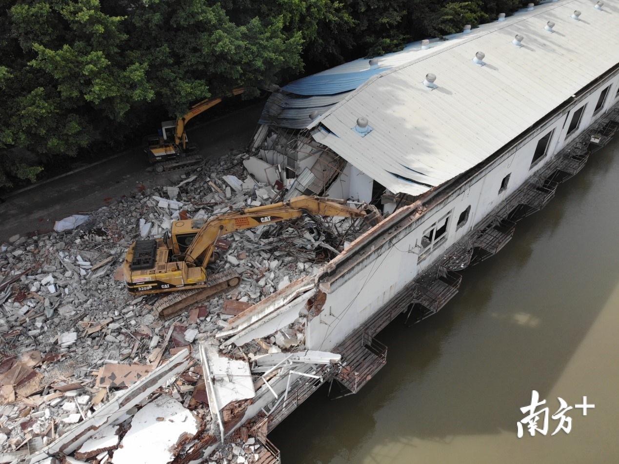 坚决贯彻广州市总河长令，南沙区万顷沙镇拆违治水百日攻坚行动取得实效