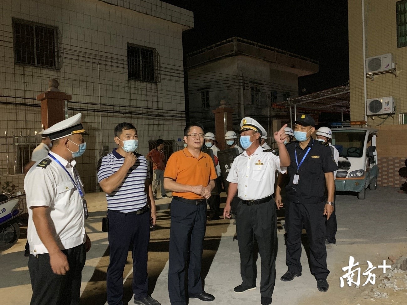 坚决贯彻广州市总河长令，南沙区万顷沙镇拆违治水百日攻坚行动取得实效