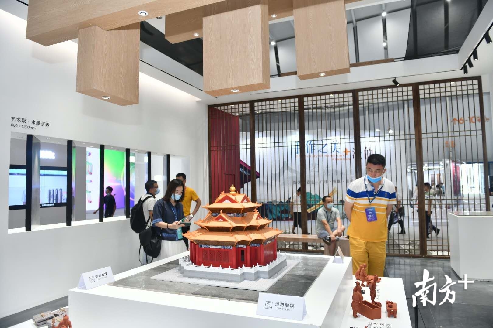 鹰牌2086水墨京砖文化馆。