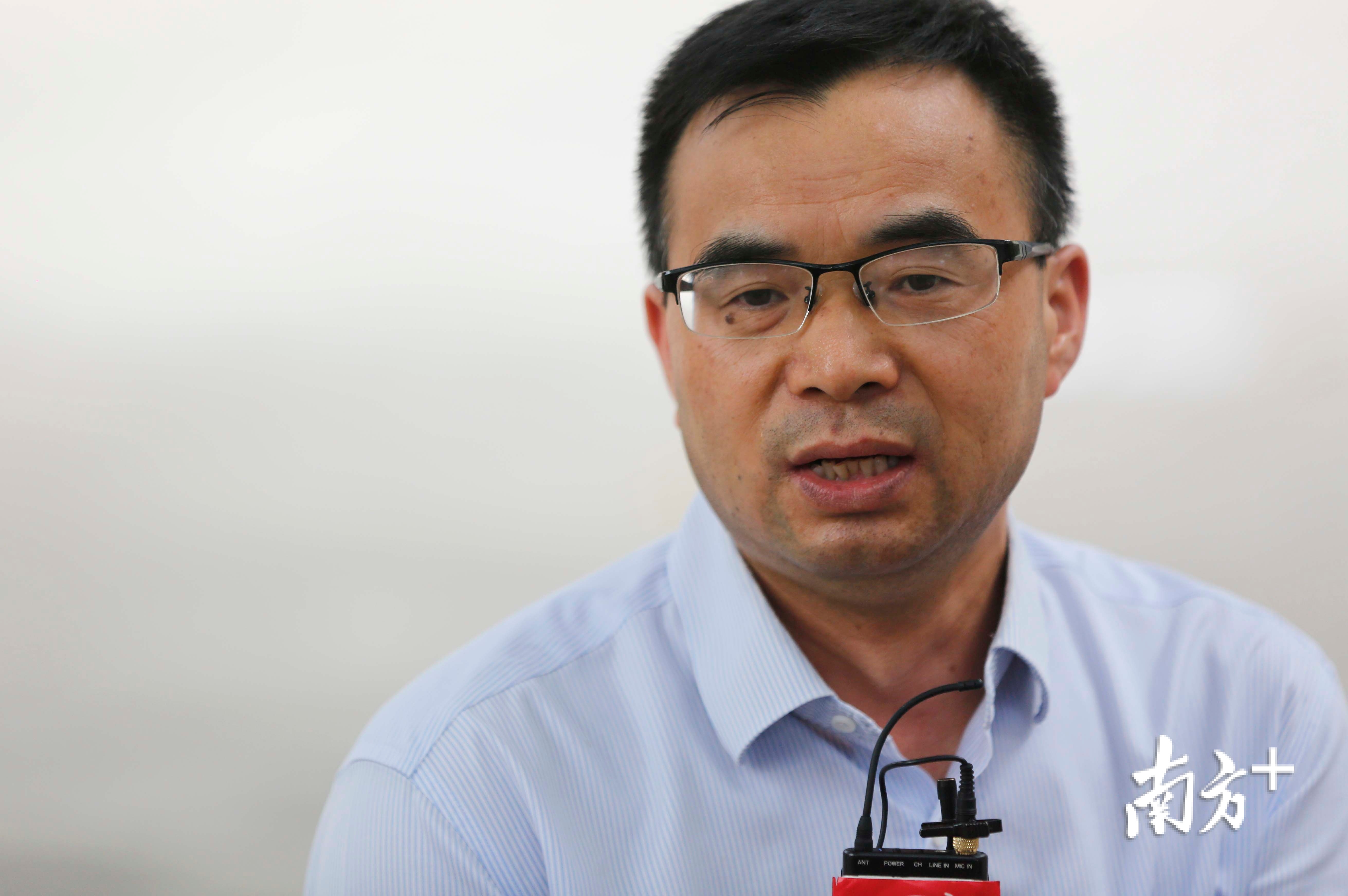 中山市龙山中学校长吴明红 中山市龙山中学校长吴明红