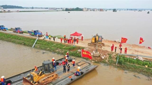 直击一线：那些现代化抗洪救援的神“兵”利“器”们