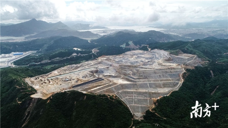 位于惠州惠东的两大科学装置项目工地航拍图。