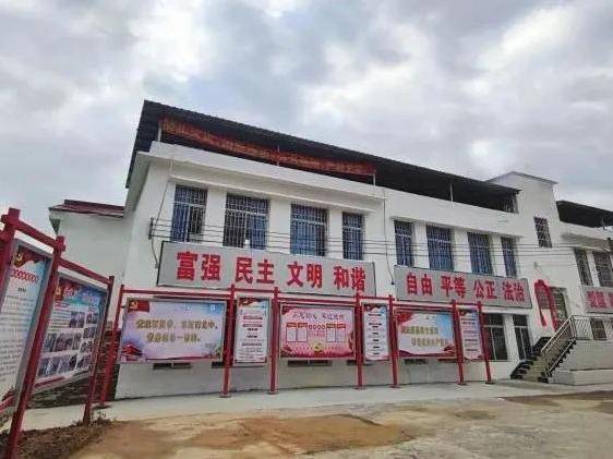 【走向我们的小康生活】中洲镇泰东村:在精准帮扶和党建引领下正迎来美丽嬗变