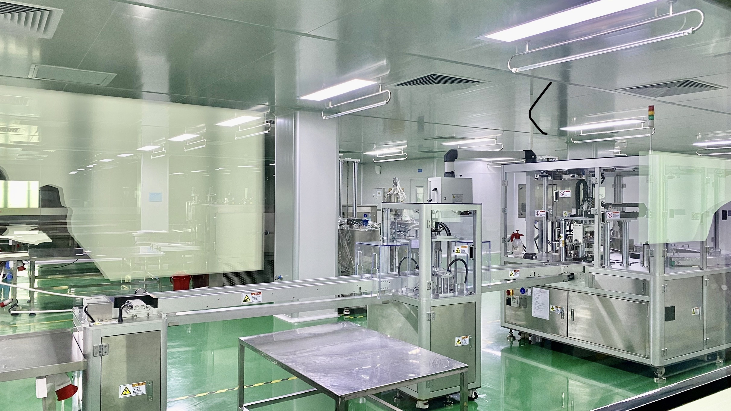 研发产品将在生产线上投产,计划在下个月面世。