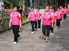 老有所为，广州这群“老漂族”成志愿服务新生力军｜走向我们的小康生活