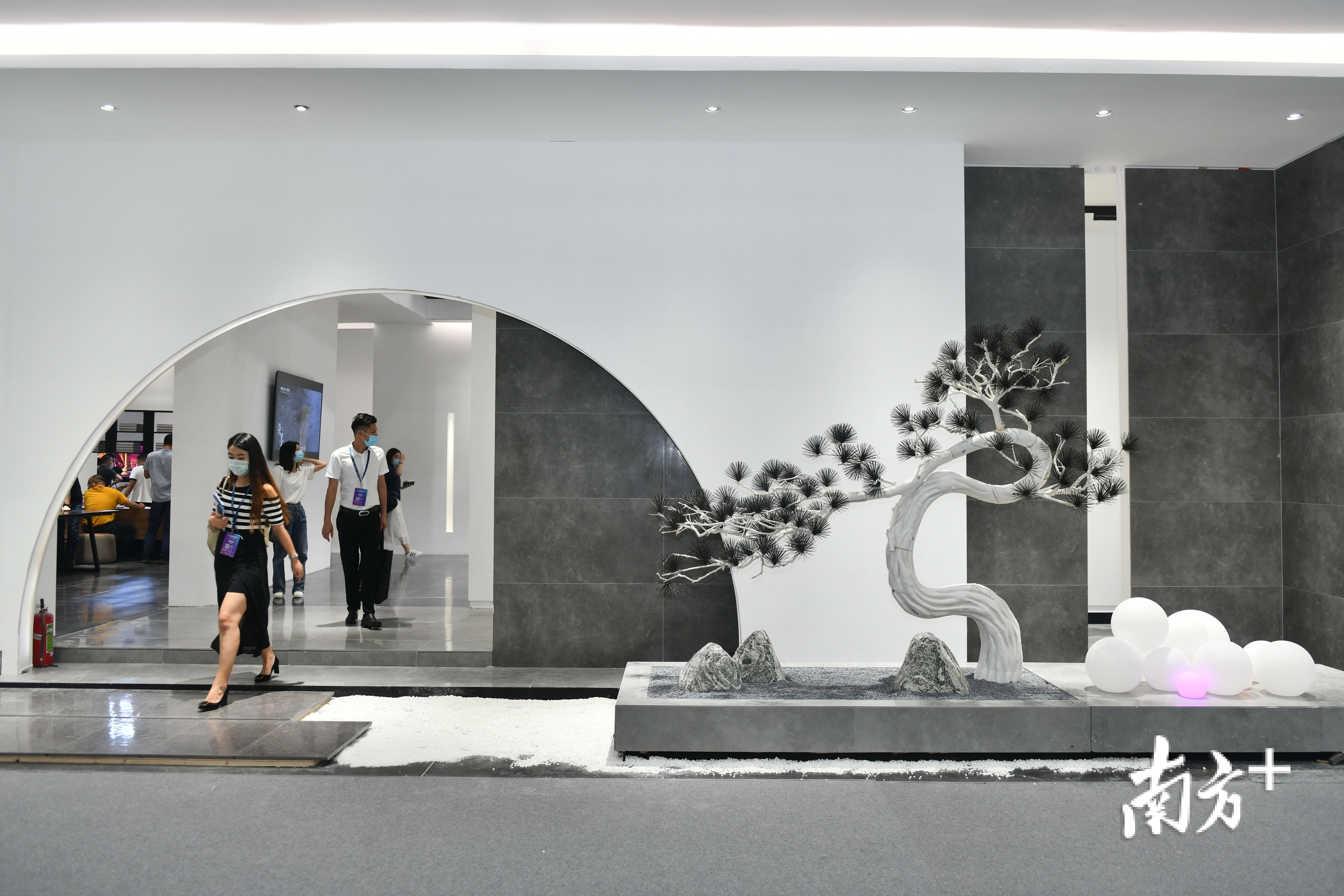 鹰派2086水墨砖文化馆跨界融合的设计风格。