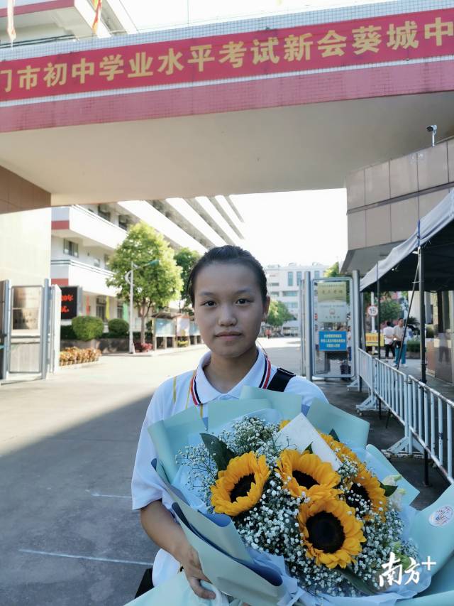 学霸套路 葵城中学卓予蔚 我特别爱跟外国朋友聊天 南方plus 南方